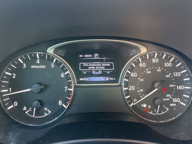 Used 2017 Nissan Pathfinder SL w/ Trailer Tow Package AWD/4WD image 12