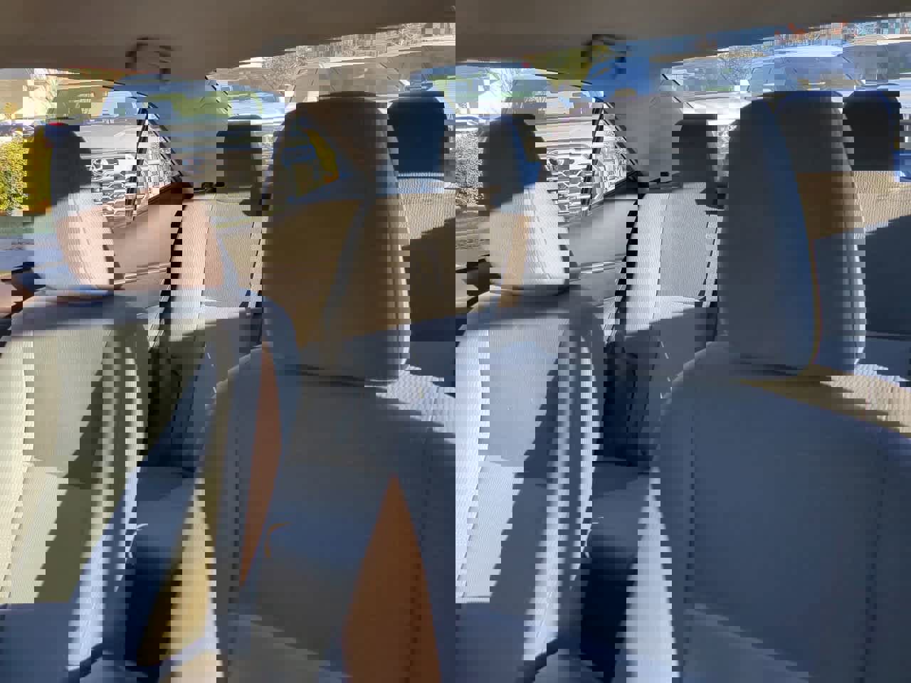 Used 2015 Toyota Corolla L image 7