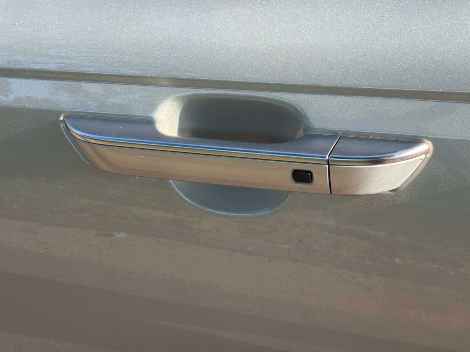 New 2026 Kia Carnival EX FWD image 15