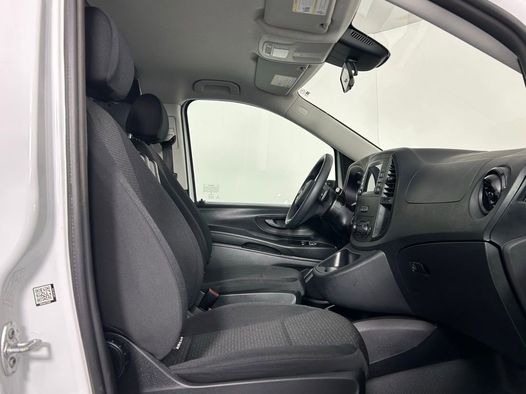 Used 2022 Mercedes-Benz Metris image 10