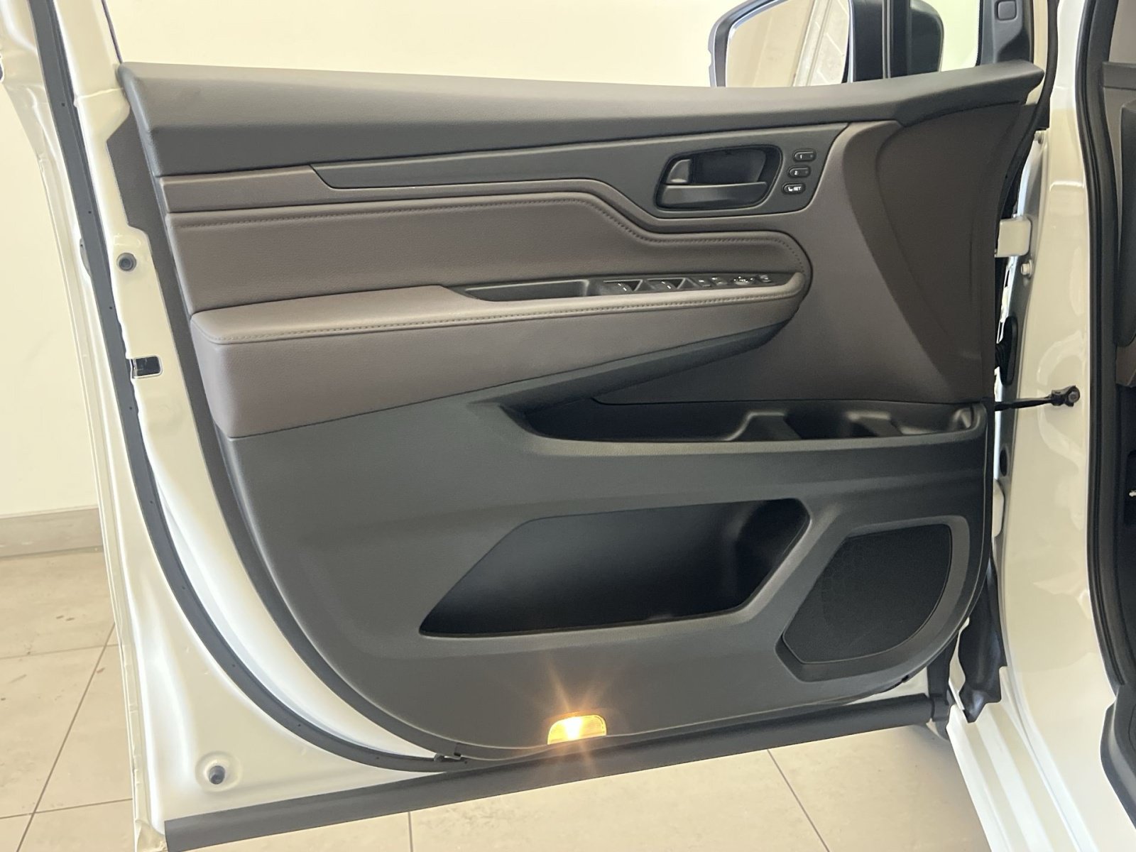 Used 2018 Honda Odyssey Touring image 39