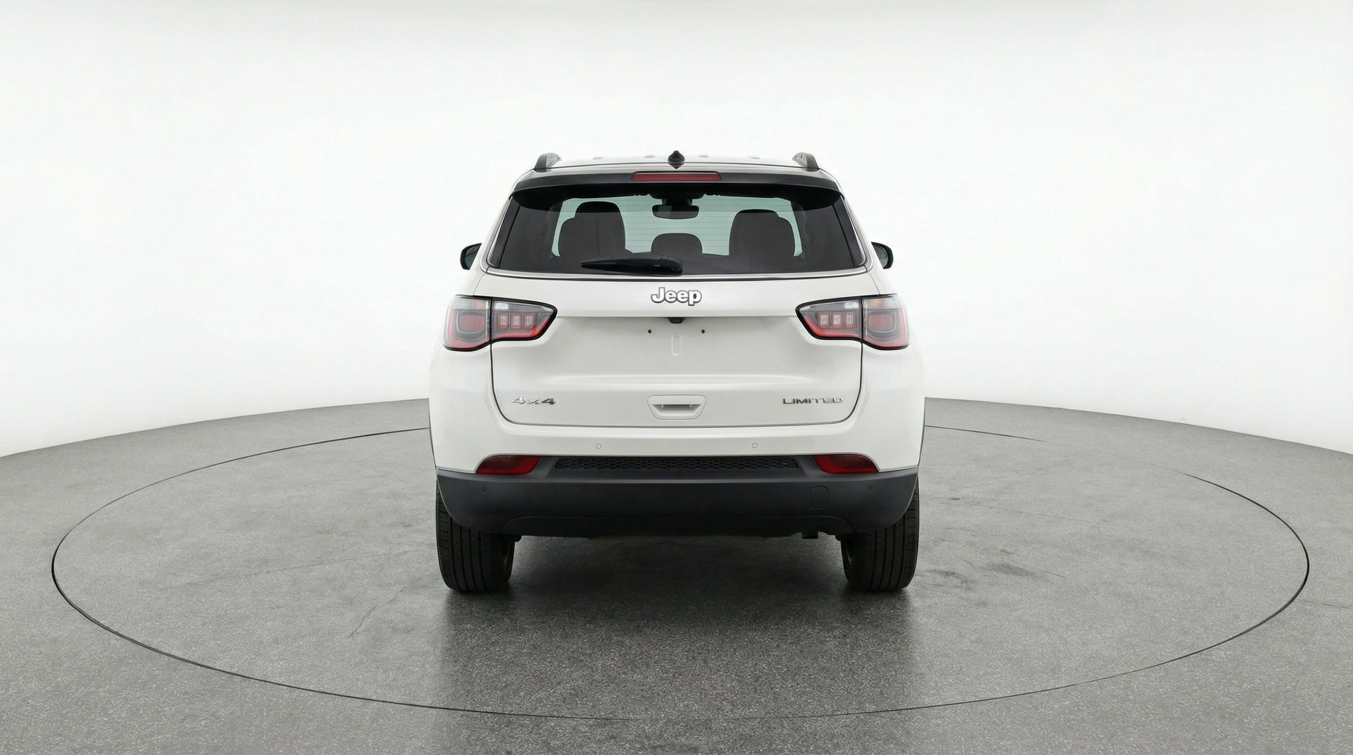 Used 2025 Jeep Compass Limited image 7