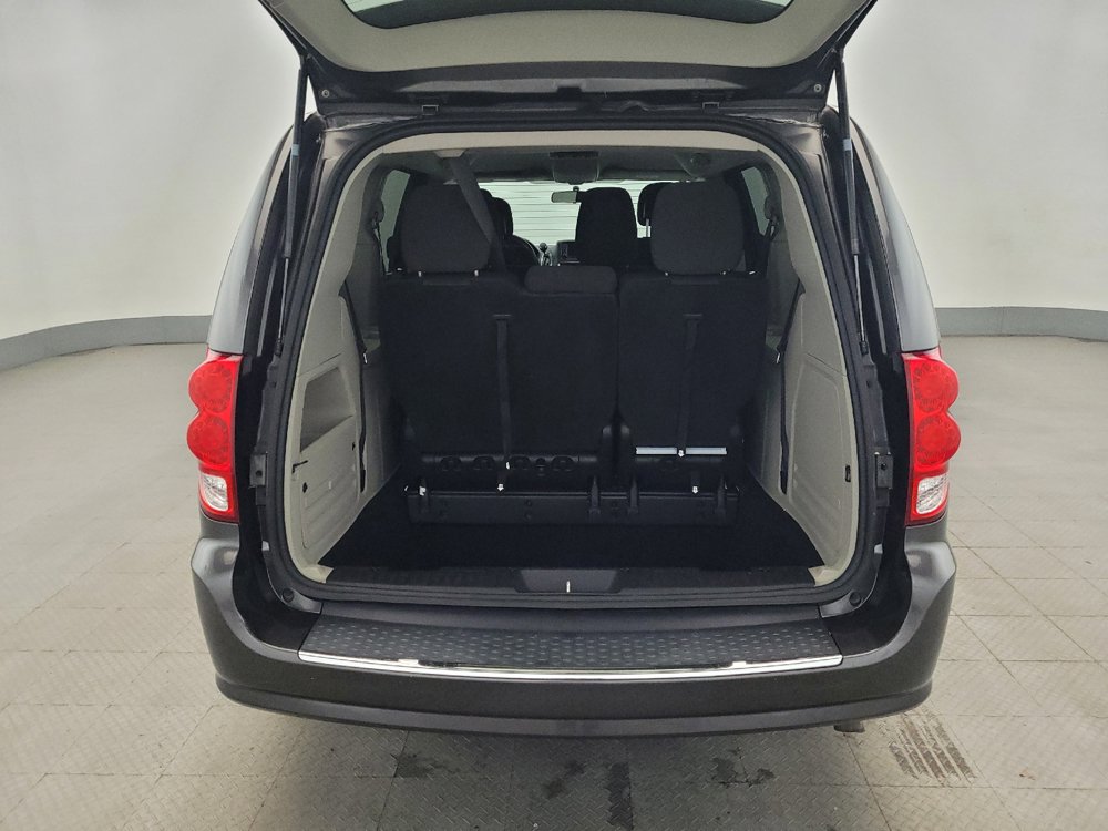 Used 2018 Dodge Grand Caravan SE FWD image 29