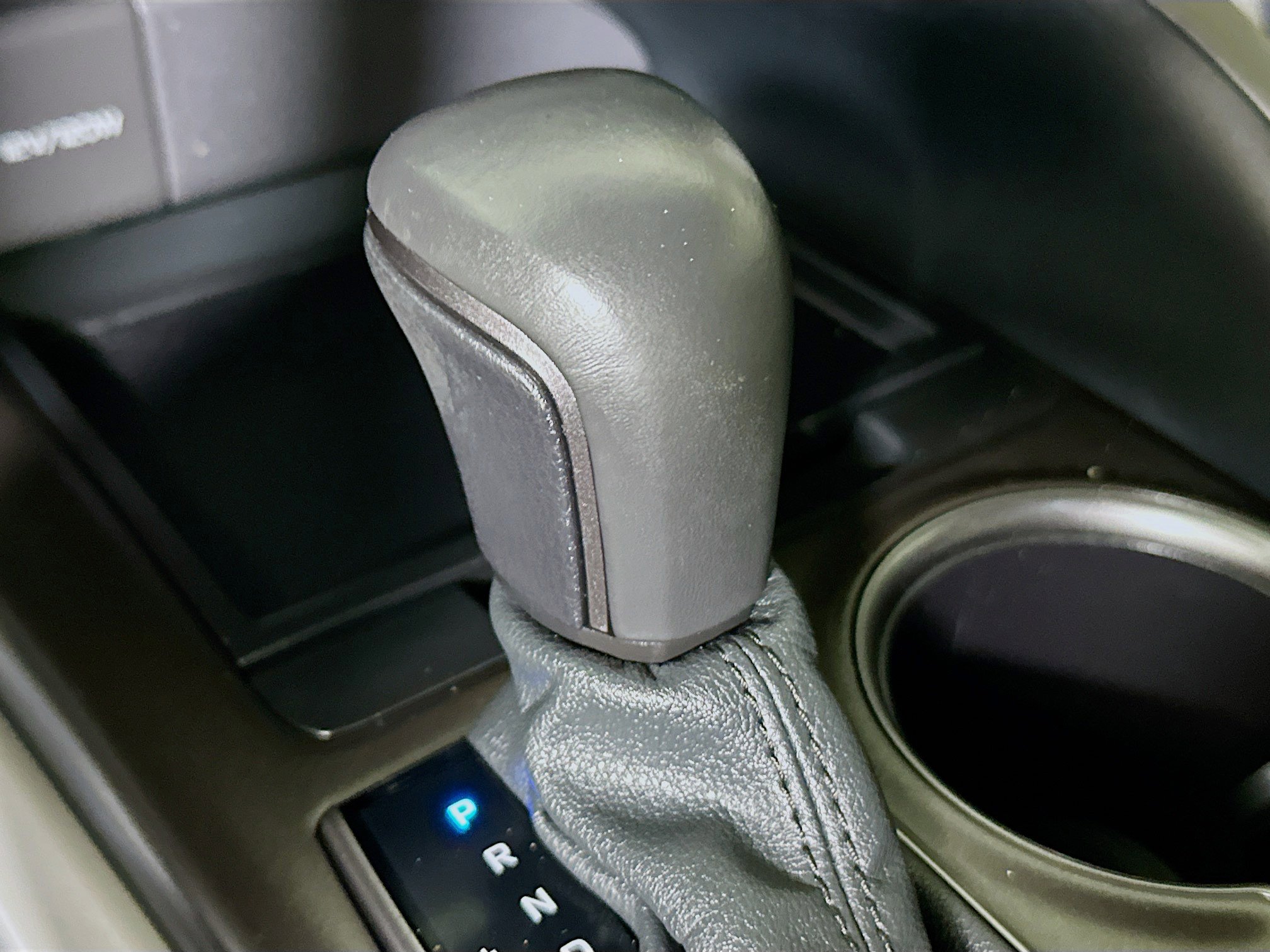 Used 2024 Toyota Camry SE image 19