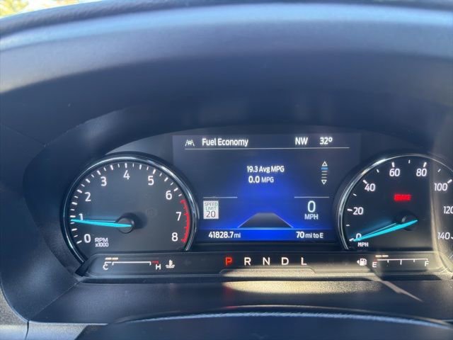 Used 2023 Ford Explorer XLT w/ Equipment Group 202A AWD/4WD image 12