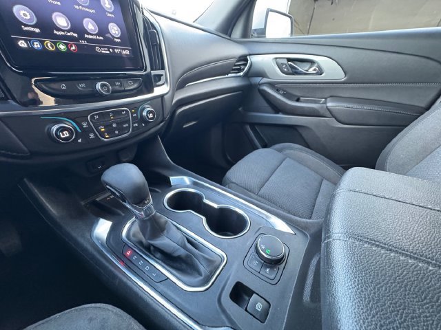 Used 2023 Chevrolet Traverse LT FWD image 10