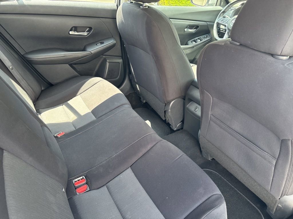 Used 2021 Nissan Sentra SV FWD image 14