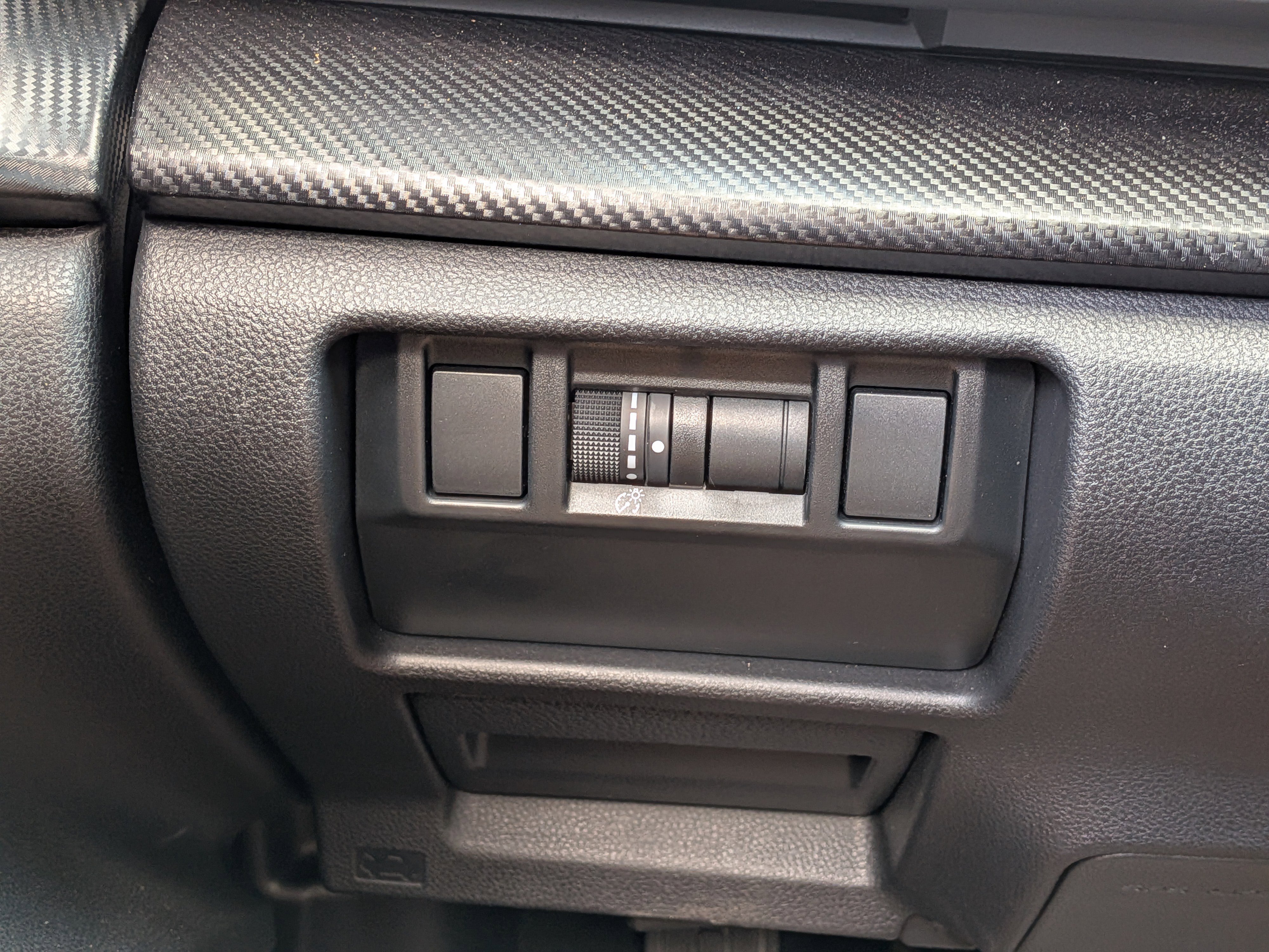 Used 2025 Subaru Crosstrek 2.0i image 22