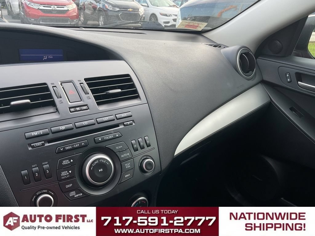 Used 2013 MAZDA MAZDA3 i Touring FWD image 19