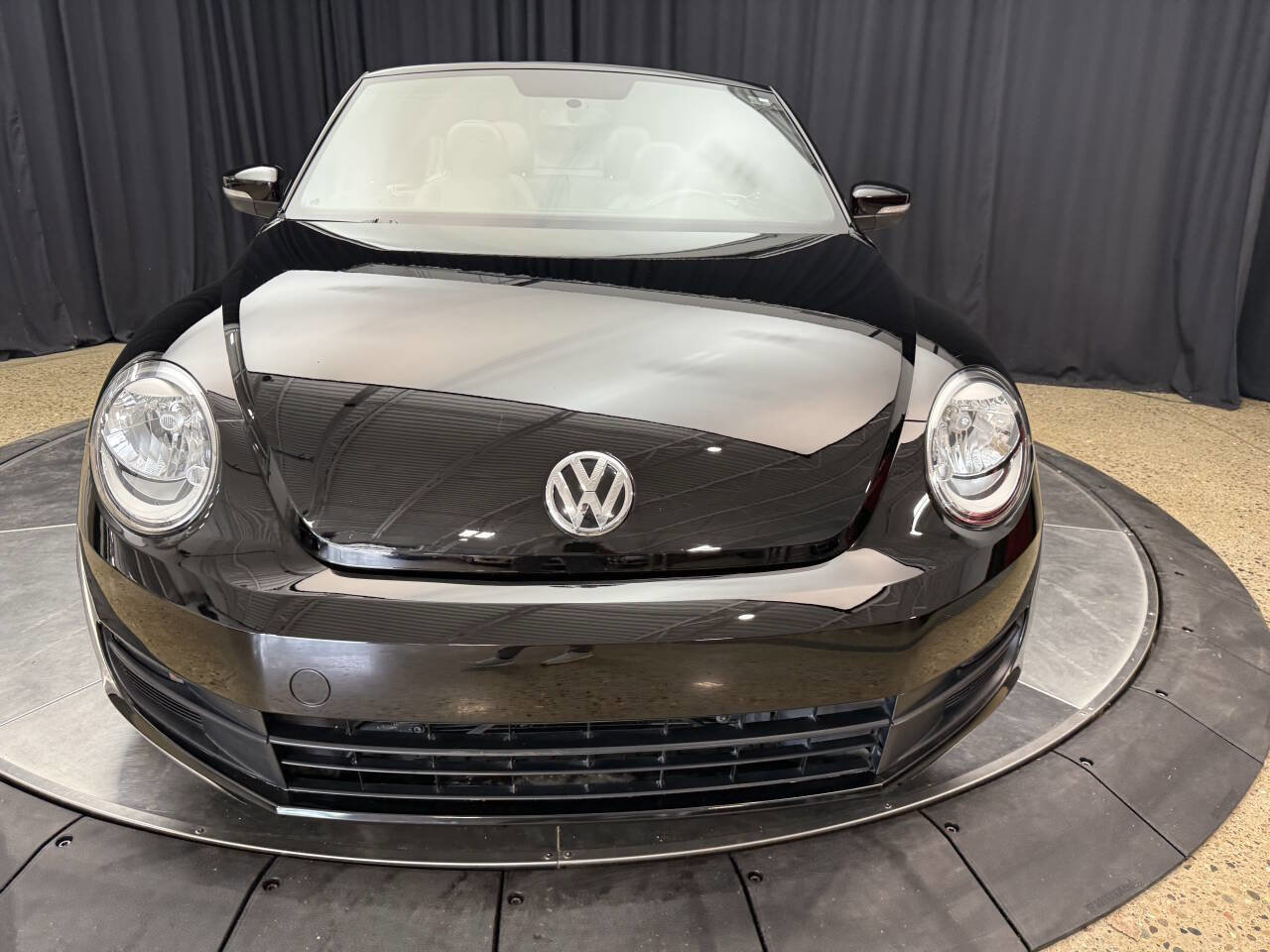 Used 2013 Volkswagen Beetle 2.5 FWD image 15