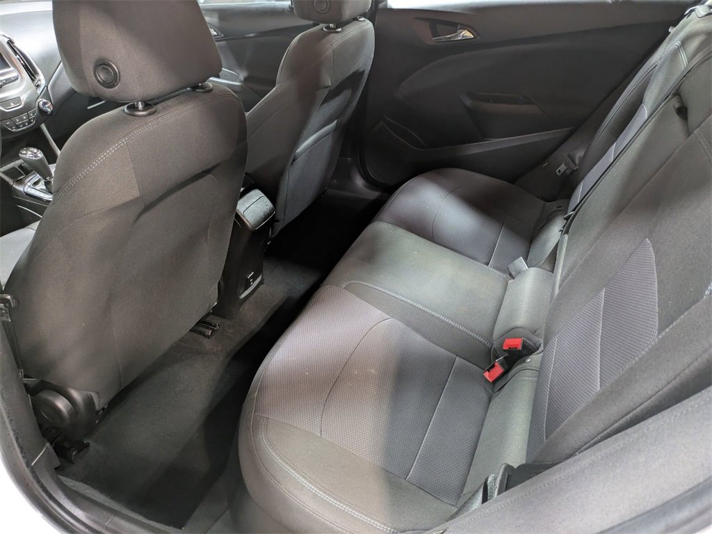 Used 2018 Chevrolet Cruze LT image 21