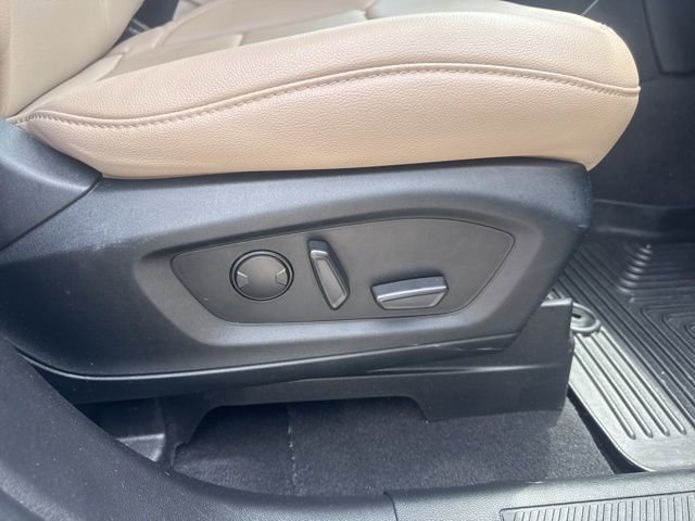 Used 2020 Ford Explorer XLT w/ Equipment Group 202A RWD image 29