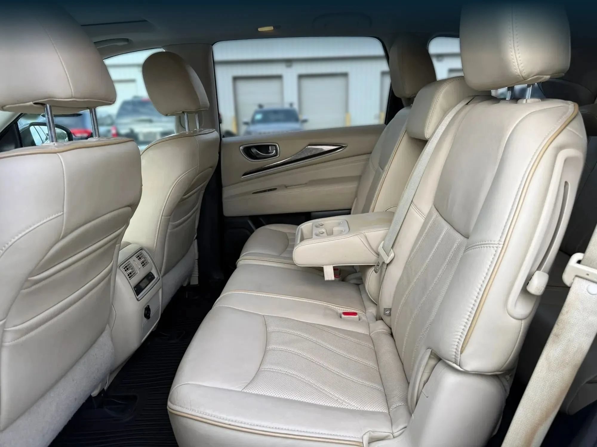 Used 2015 INFINITI QX60 Luxe w/ Premium Plus Package AWD/4WD image 19