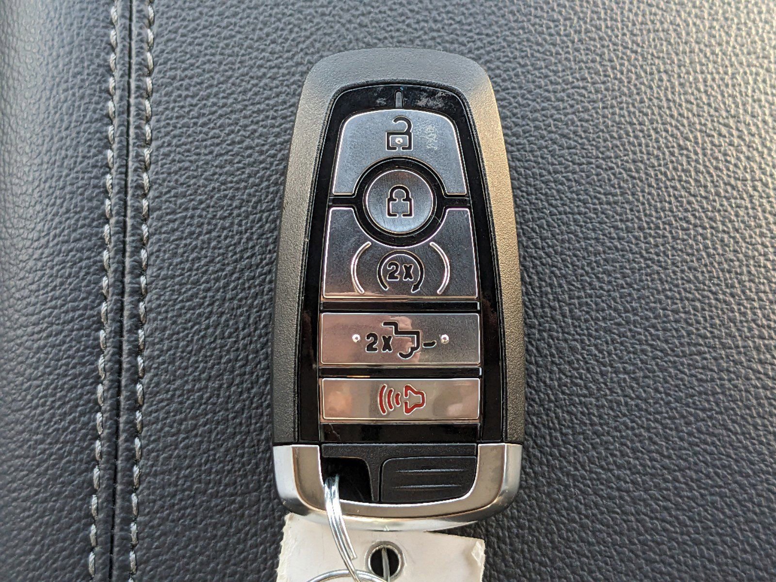 New 2024 Ford F150 XLT w/ Equipment Group 303A High image 30