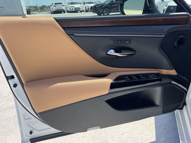 New 2024 Lexus ES 350 w/ Premium Package image 13