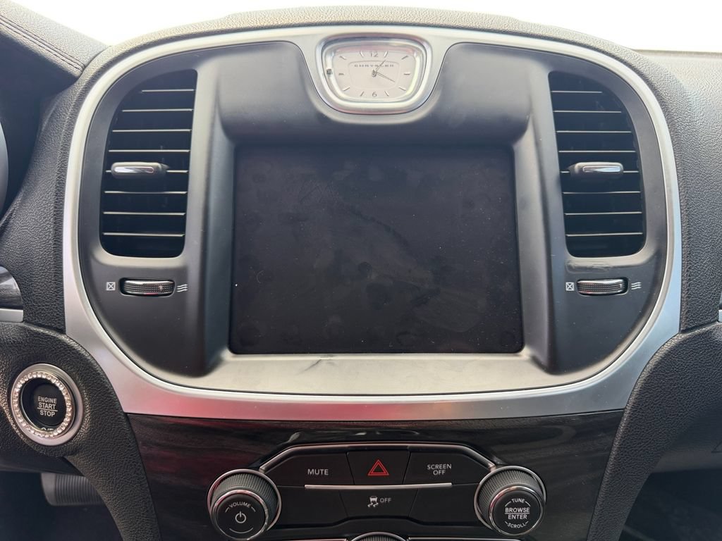 Used 2021 Chrysler 300 Touring w/ Sport Appearance Package RWD image 12