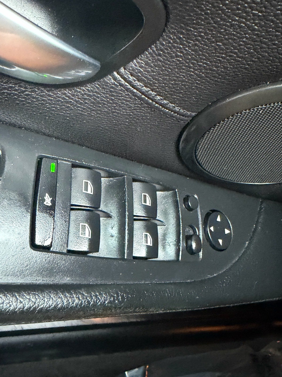 Used 2010 BMW 535i xDrive Sedan AWD/4WD image 31