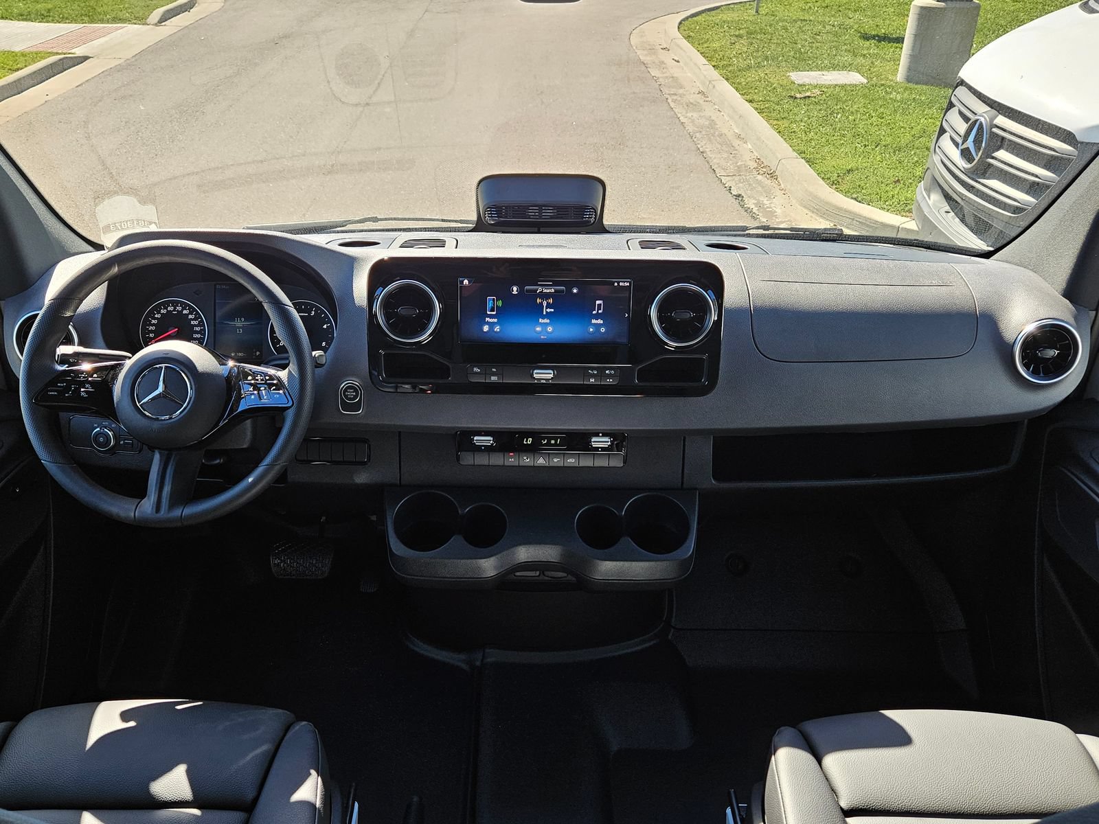 Certified 2025 Mercedes-Benz Sprinter 2500 image 11