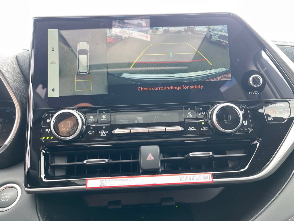 New 2026 Toyota Highlander Platinum AWD/4WD image 28