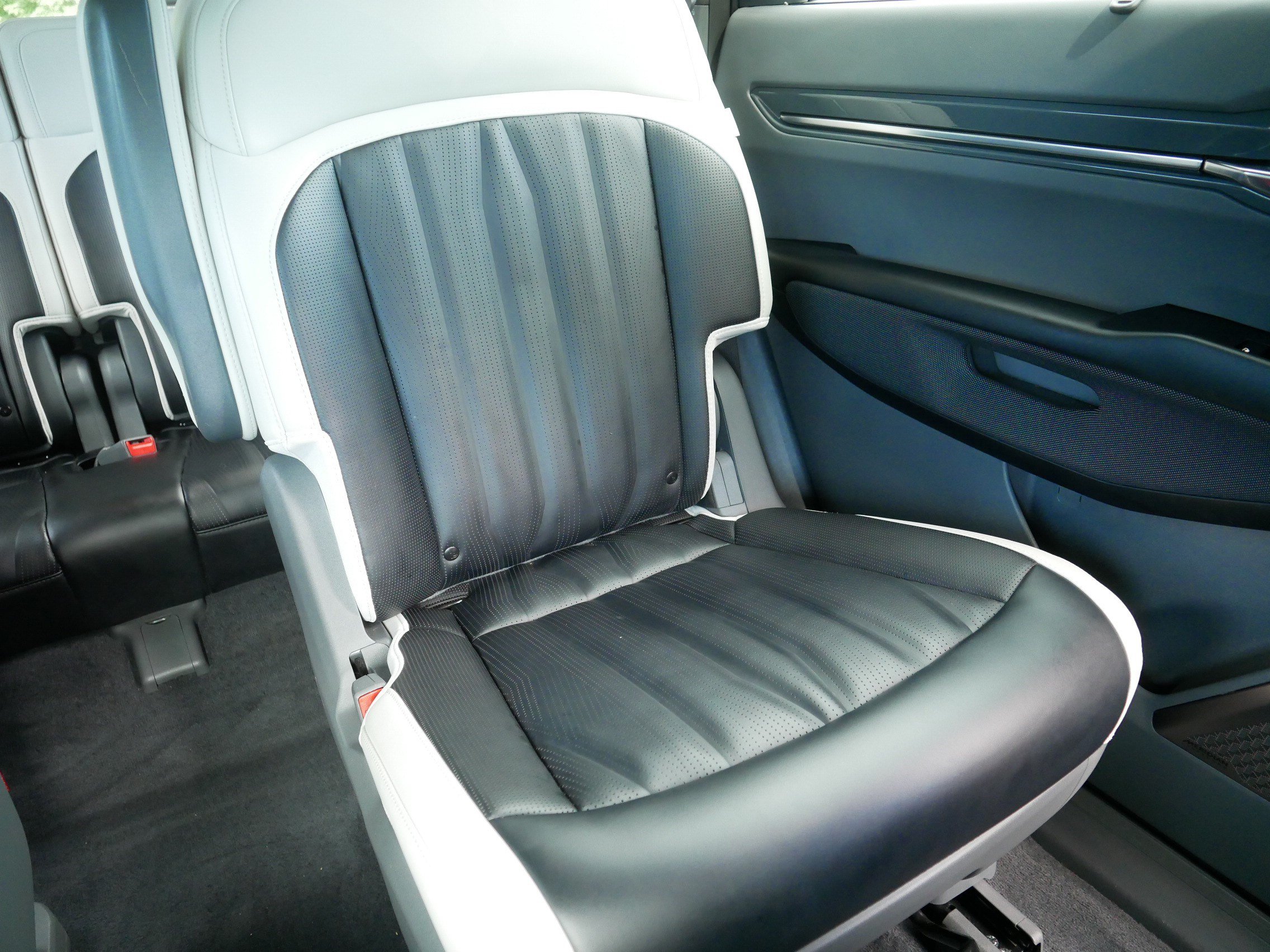 Certified 2024 Kia EV9 GT-Line AWD/4WD image 14