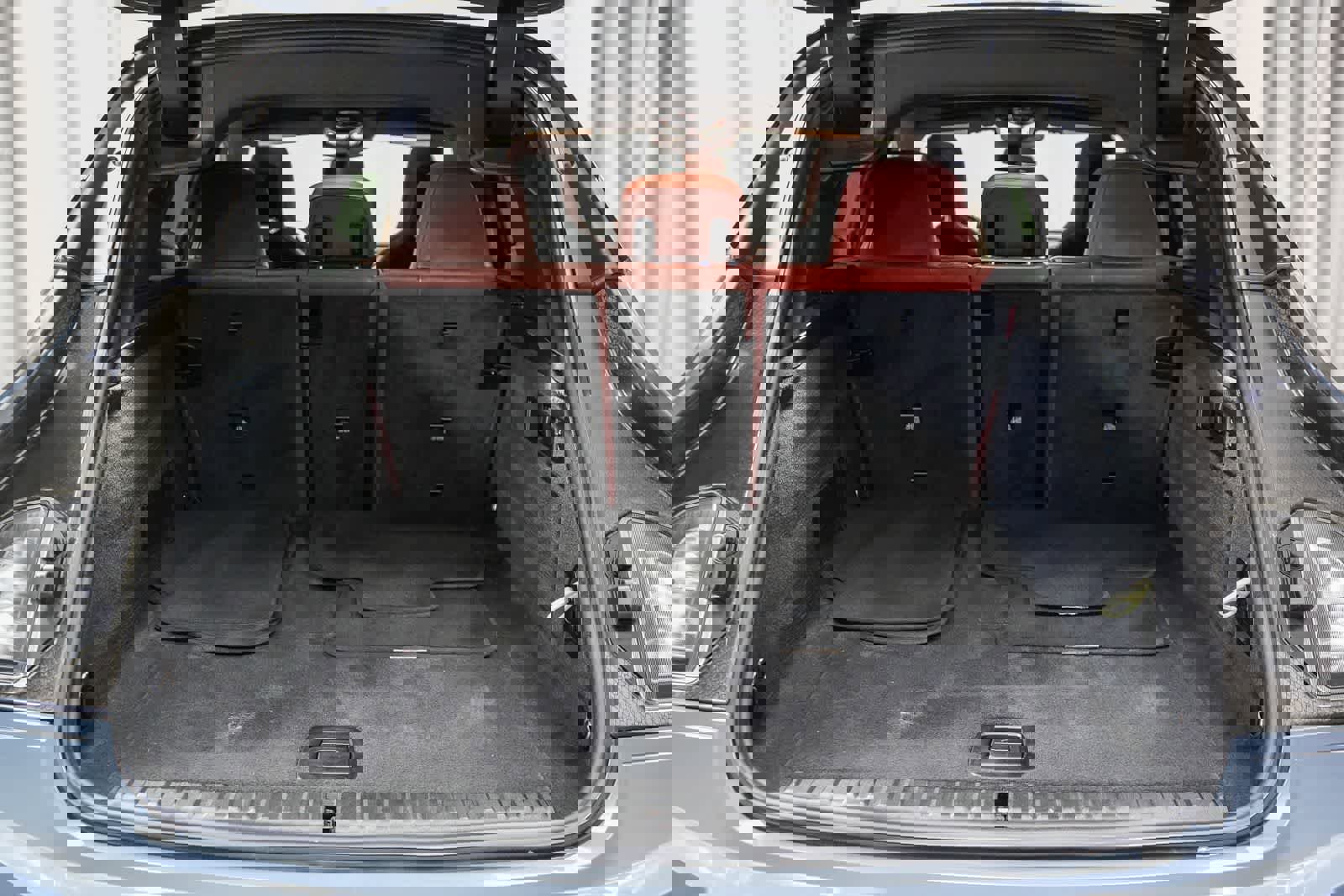 Used 2023 BMW iX xDrive50 w/ Sport Package image 26