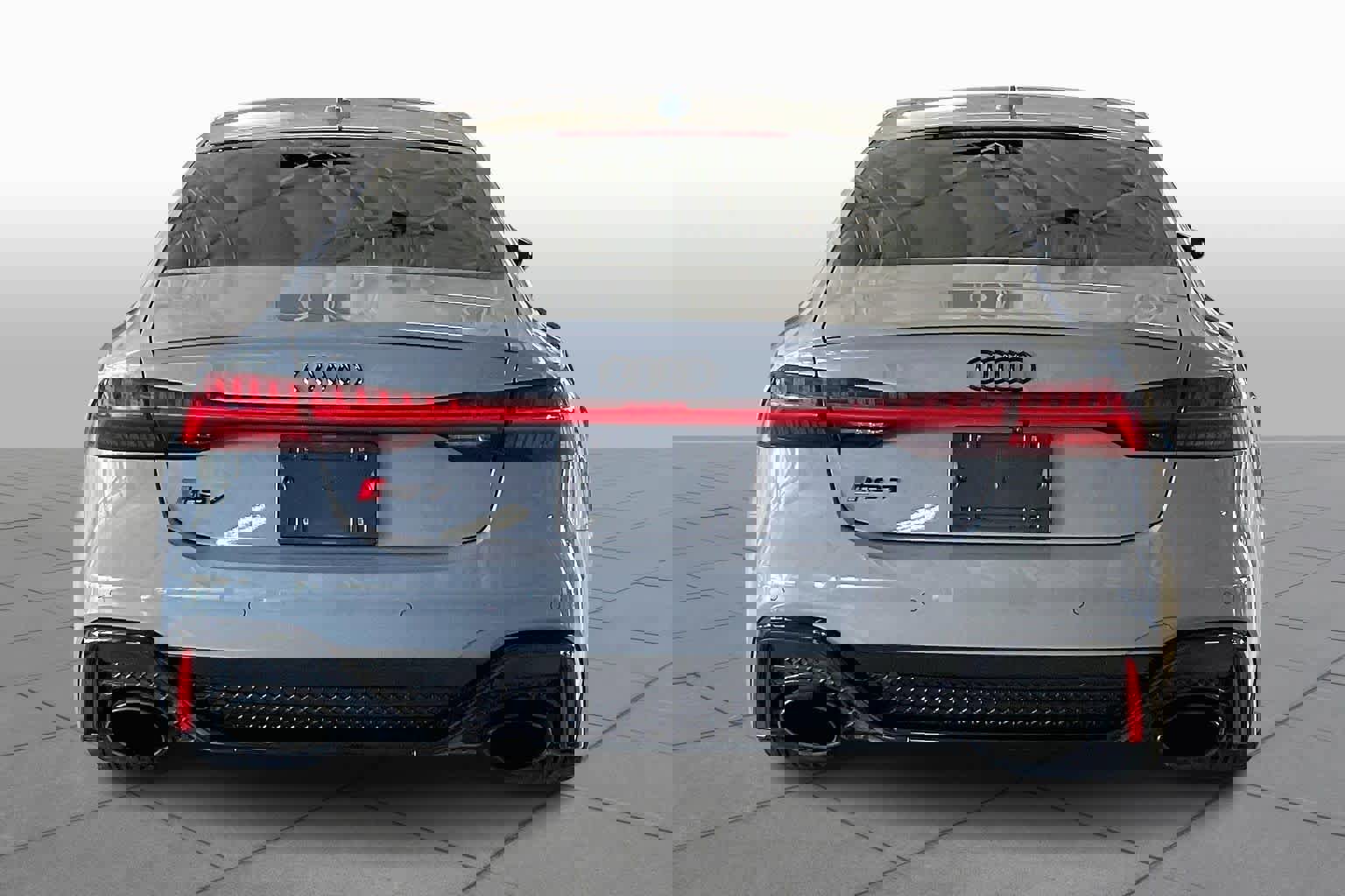 Used 2024 Audi RS 7 Performance w/ Black Optic Package image 4