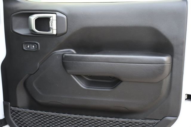 Used 2024 Jeep Wrangler Willys image 30