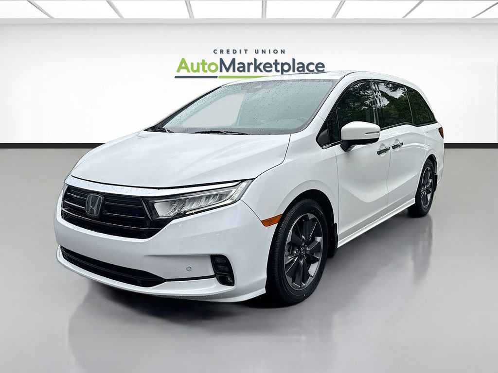 Used 2023 Honda Odyssey Elite image 3