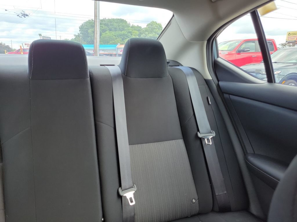 Used 2024 Nissan Sentra SV FWD image 12