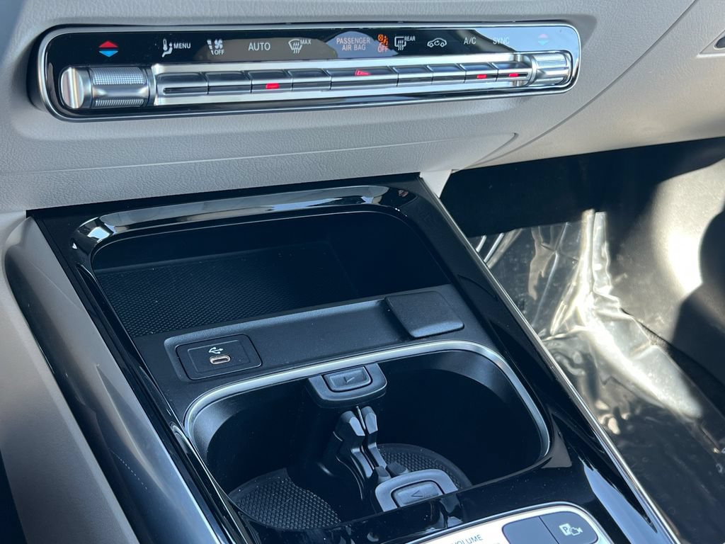 New 2026 Mercedes-Benz GLA 250 4MATIC image 25