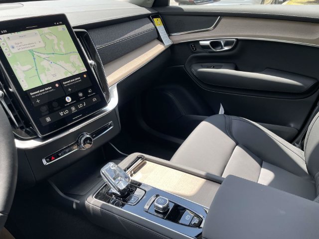 New 2026 Volvo XC90 B6 Plus w/ Protection Package AWD/4WD image 33