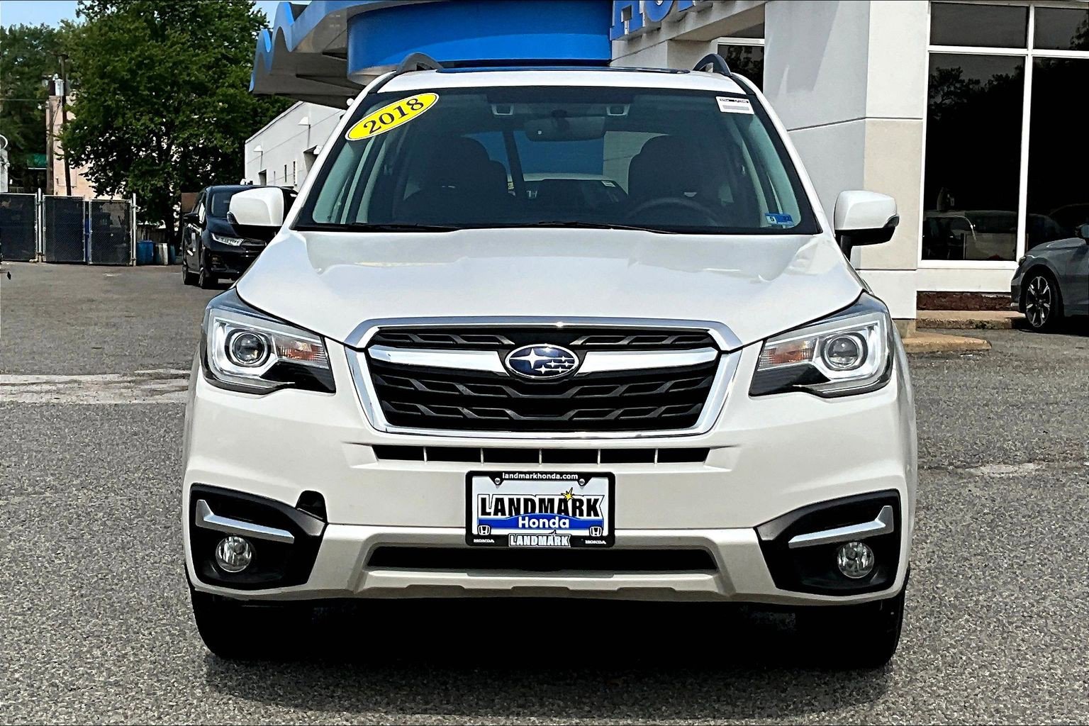 Used 2018 Subaru Forester 2.5i Touring AWD/4WD image 3