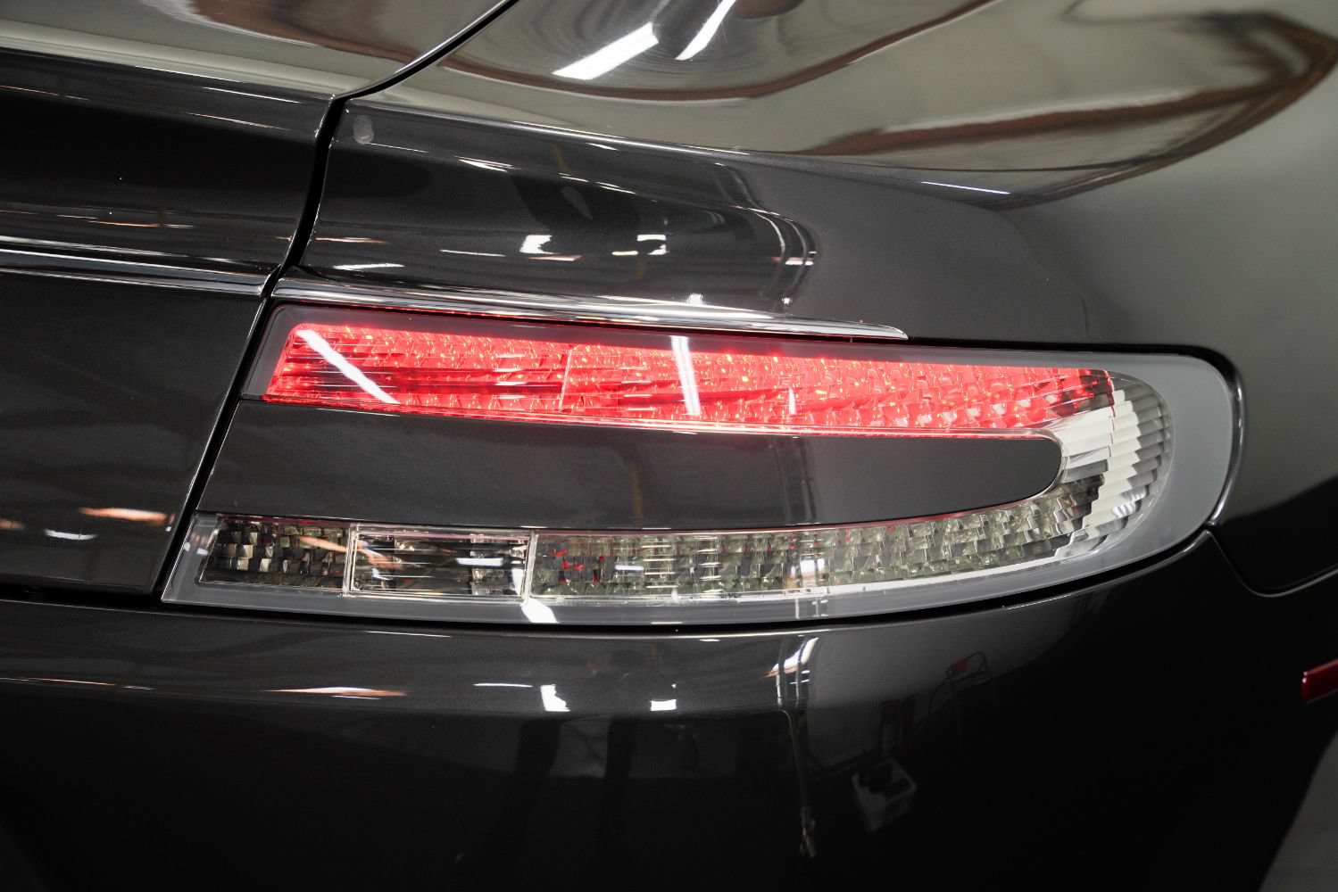 Used 2011 Aston Martin Rapide Luxe RWD image 20