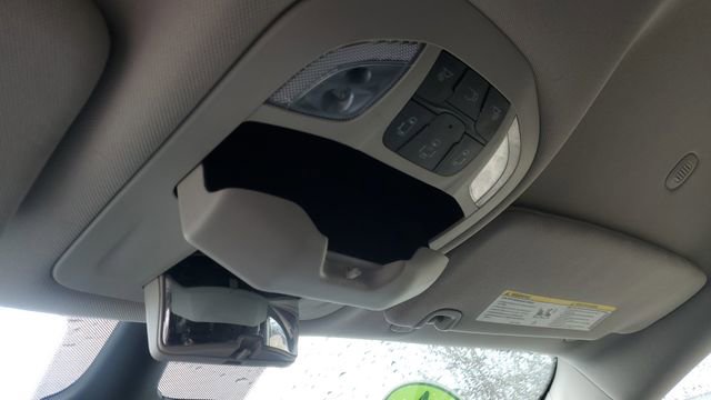 Certified 2024 Chrysler Pacifica Touring-L image 20