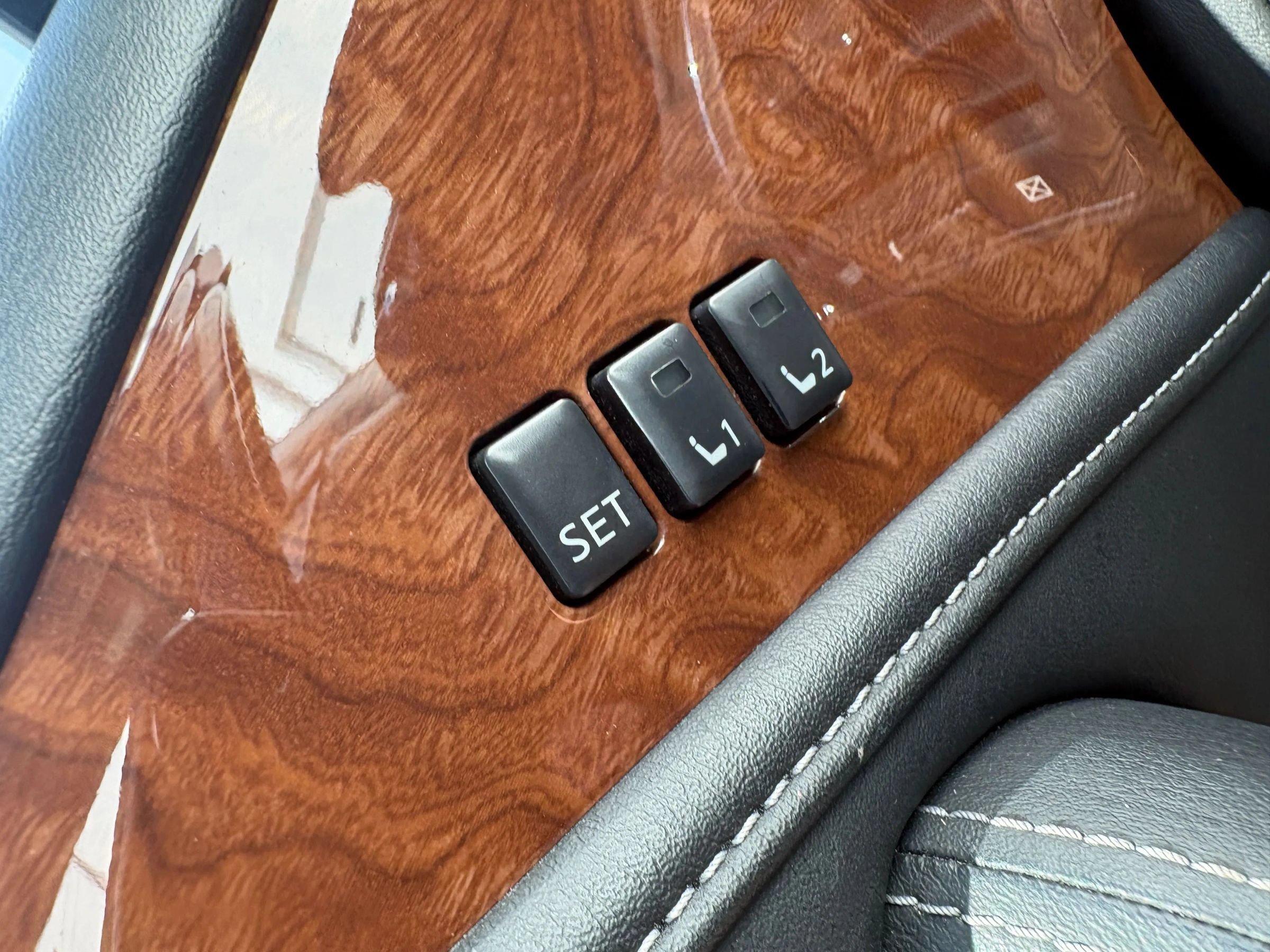Used 2019 INFINITI QX80 Luxe AWD/4WD image 31
