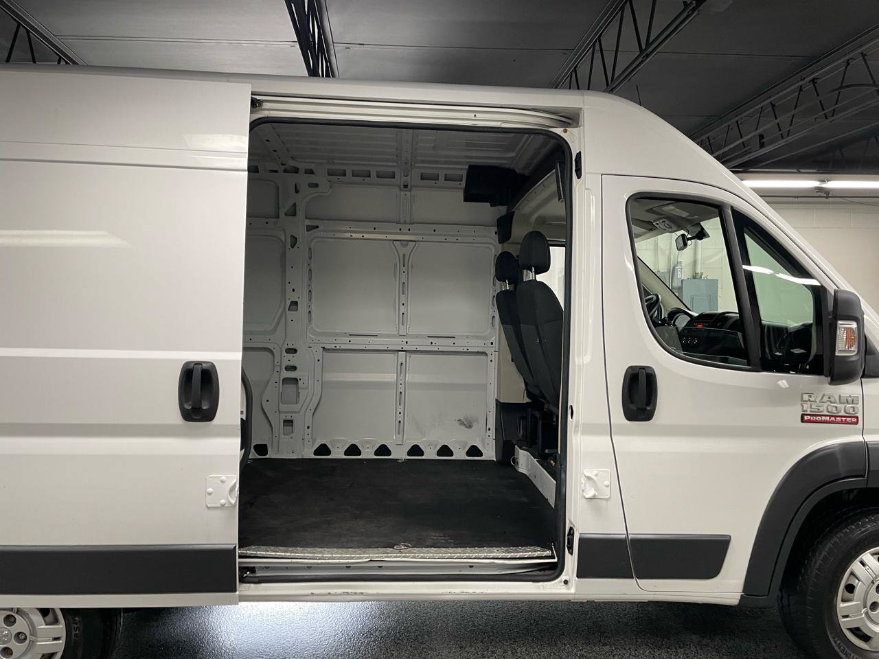 Used 2014 RAM ProMaster 1500 FWD image 9