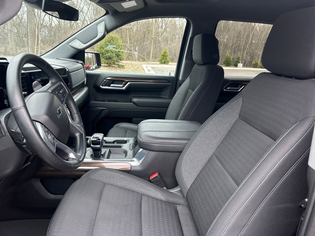 Used 2023 Chevrolet Silverado 1500 LT Trail Boss w/ Protection Package image 12