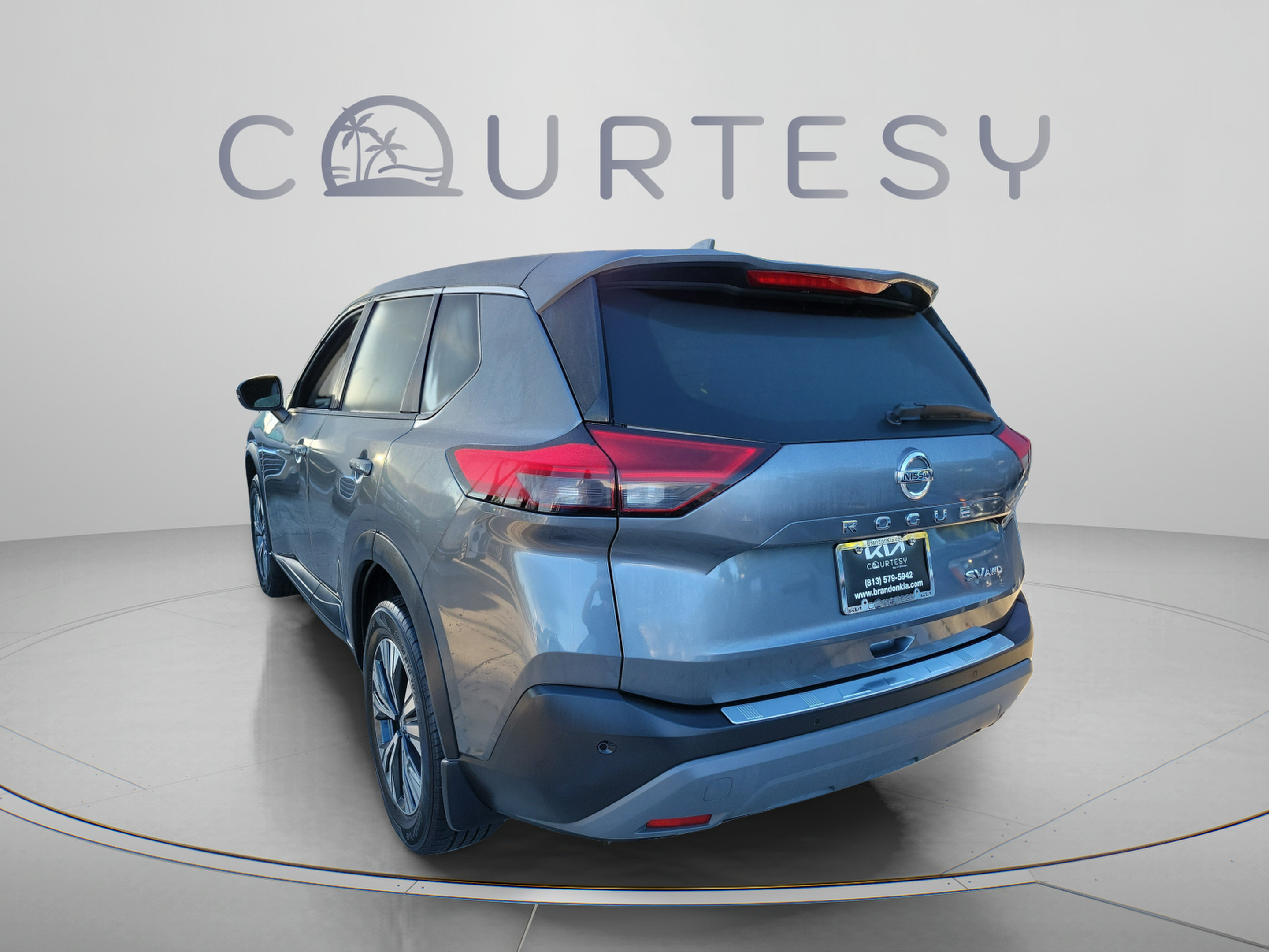 Used 2021 Nissan Rogue SV AWD/4WD image 2