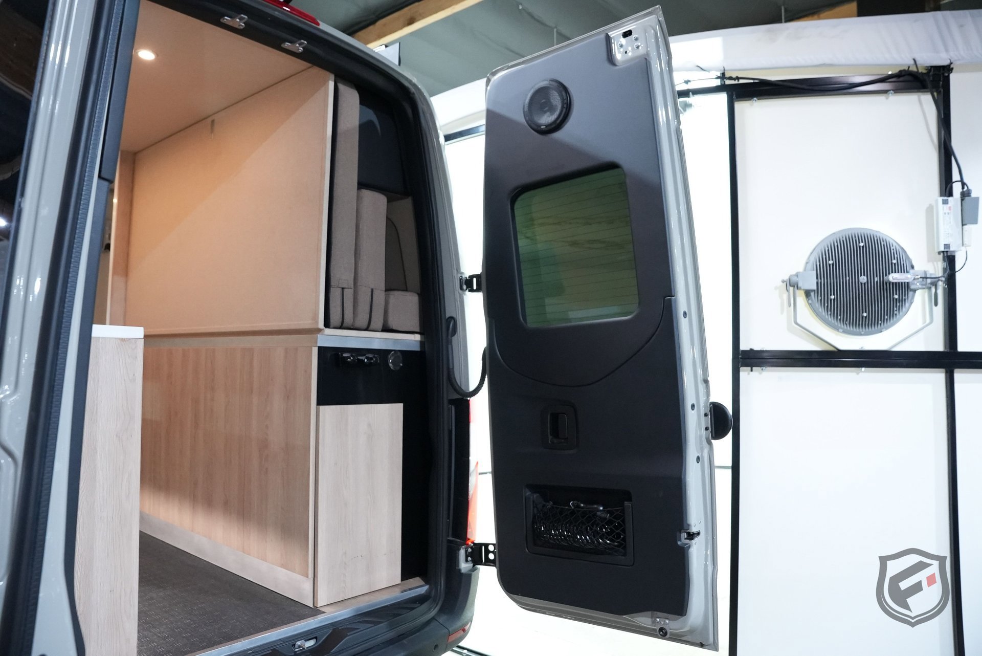 Used 2021 Mercedes-Benz Sprinter 2500 image 23