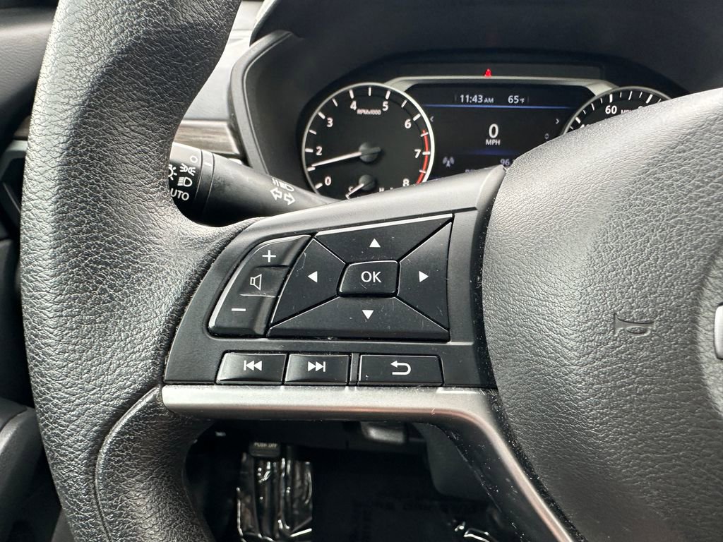 Used 2024 Nissan Altima 2.5 SV image 25