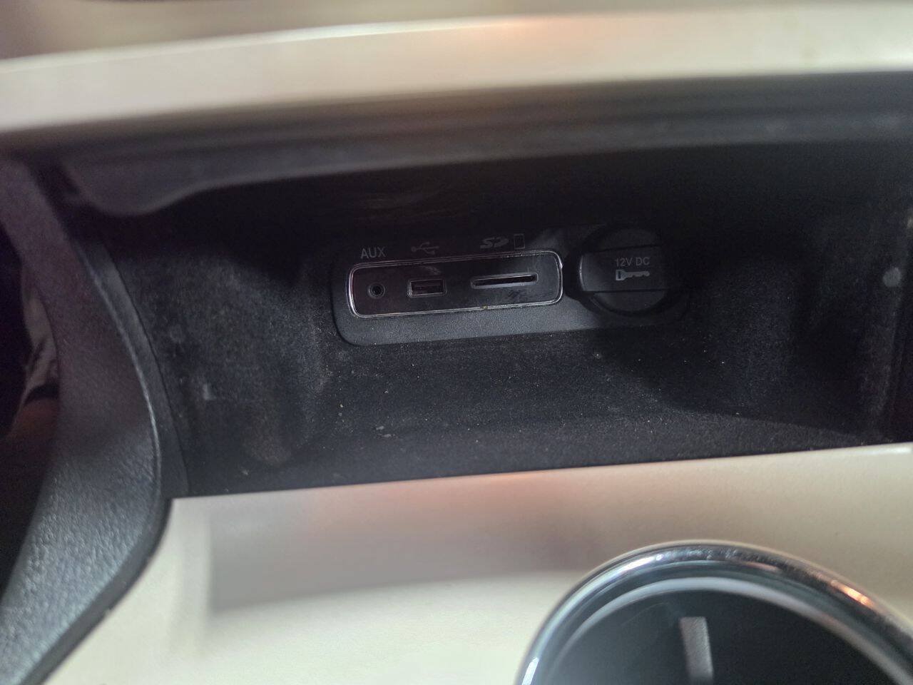 Used 2014 Jeep Grand Cherokee Laredo AWD/4WD image 34