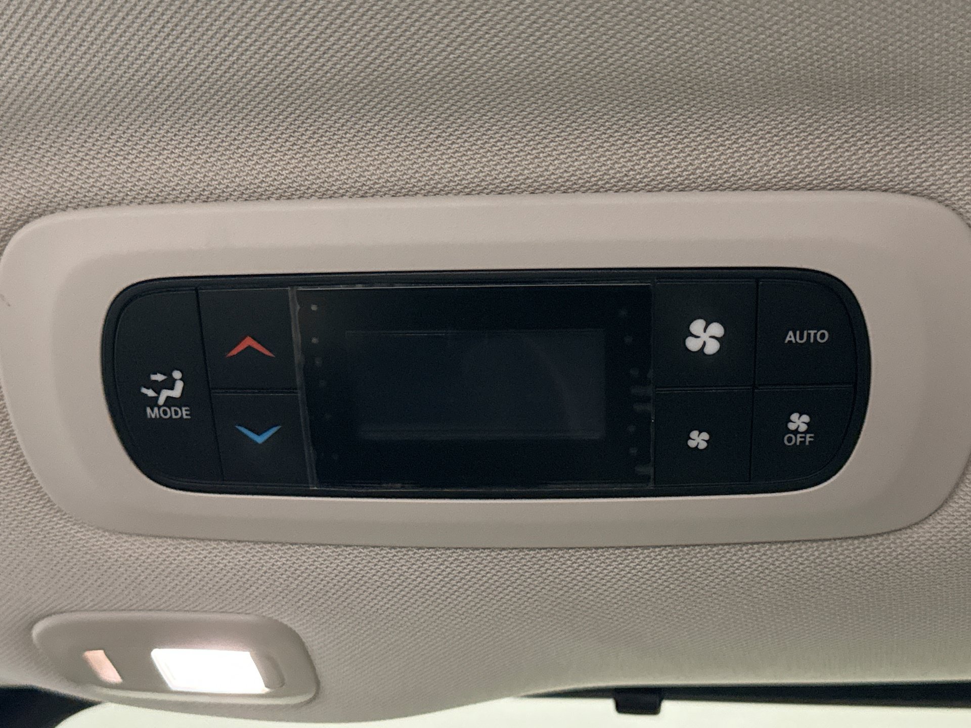 Used 2021 Chrysler Pacifica Limited w/ Premium & Safety Sphere Group FWD image 31