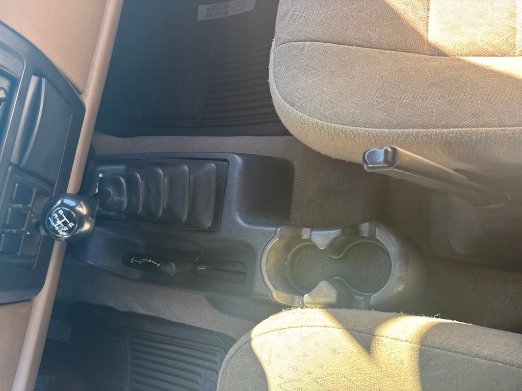 Used 2001 Jeep Wrangler SE image 27