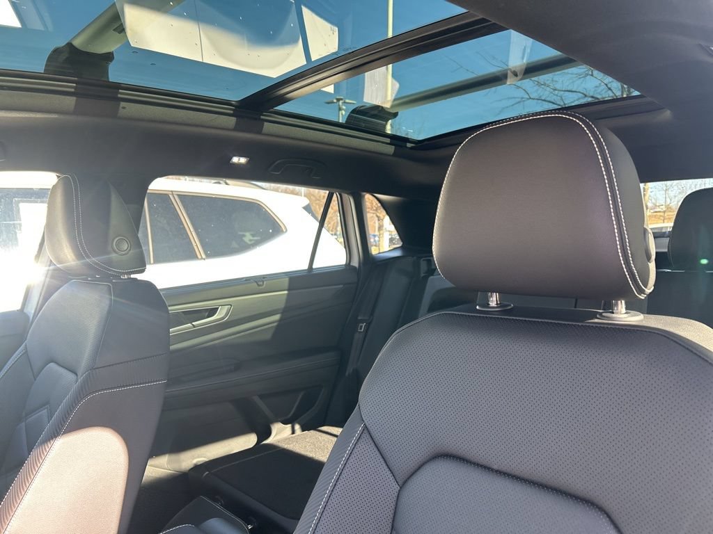 New 2026 Volkswagen Atlas Cross Sport SE AWD/4WD image 23