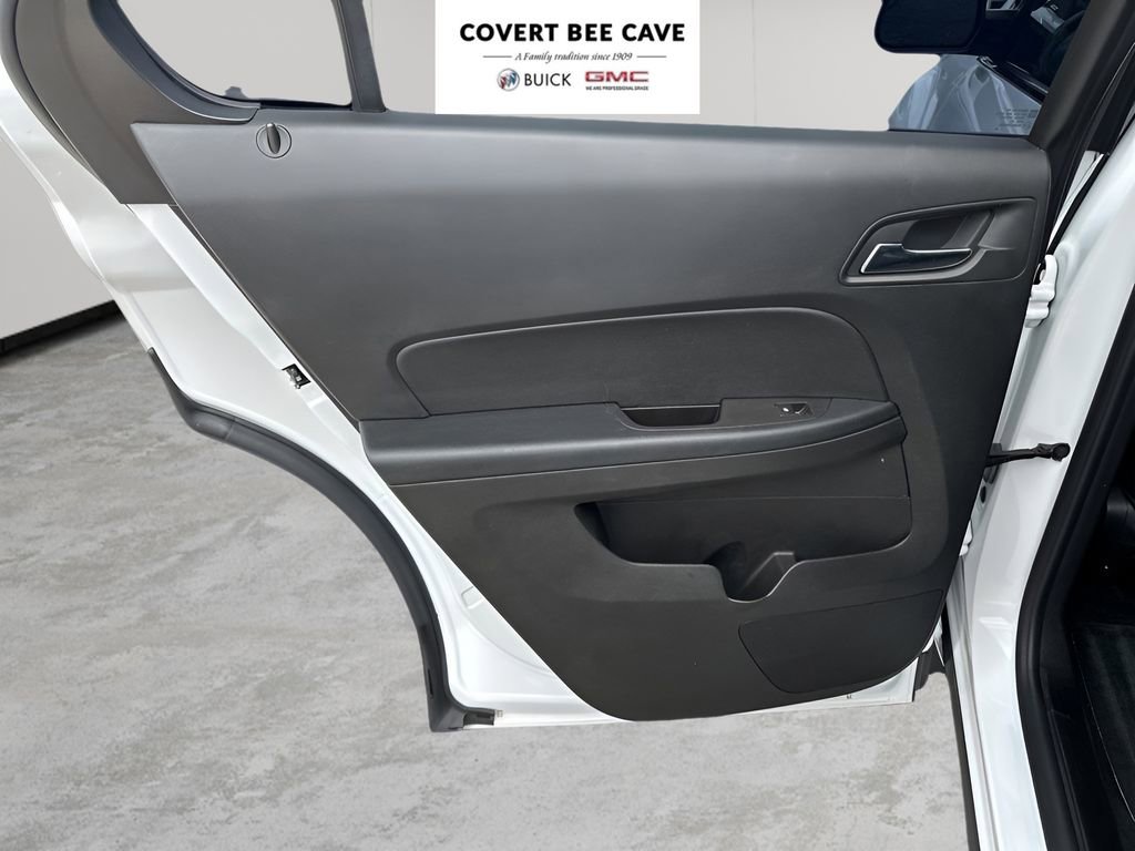 Used 2015 Chevrolet Equinox LS image 18