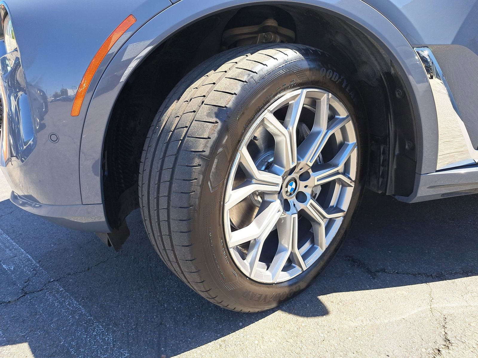 Used 2024 BMW X7 xDrive40i image 36