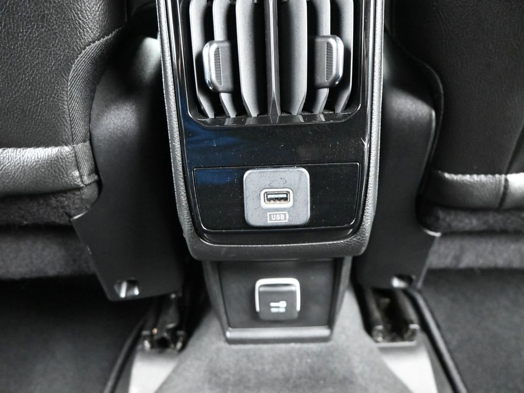 Used 2024 Jeep Compass Limited image 25