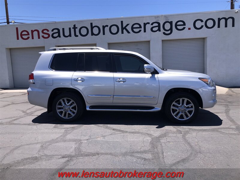 Used 2015 Lexus LX 570 4WD w/ Luxury Package video 1