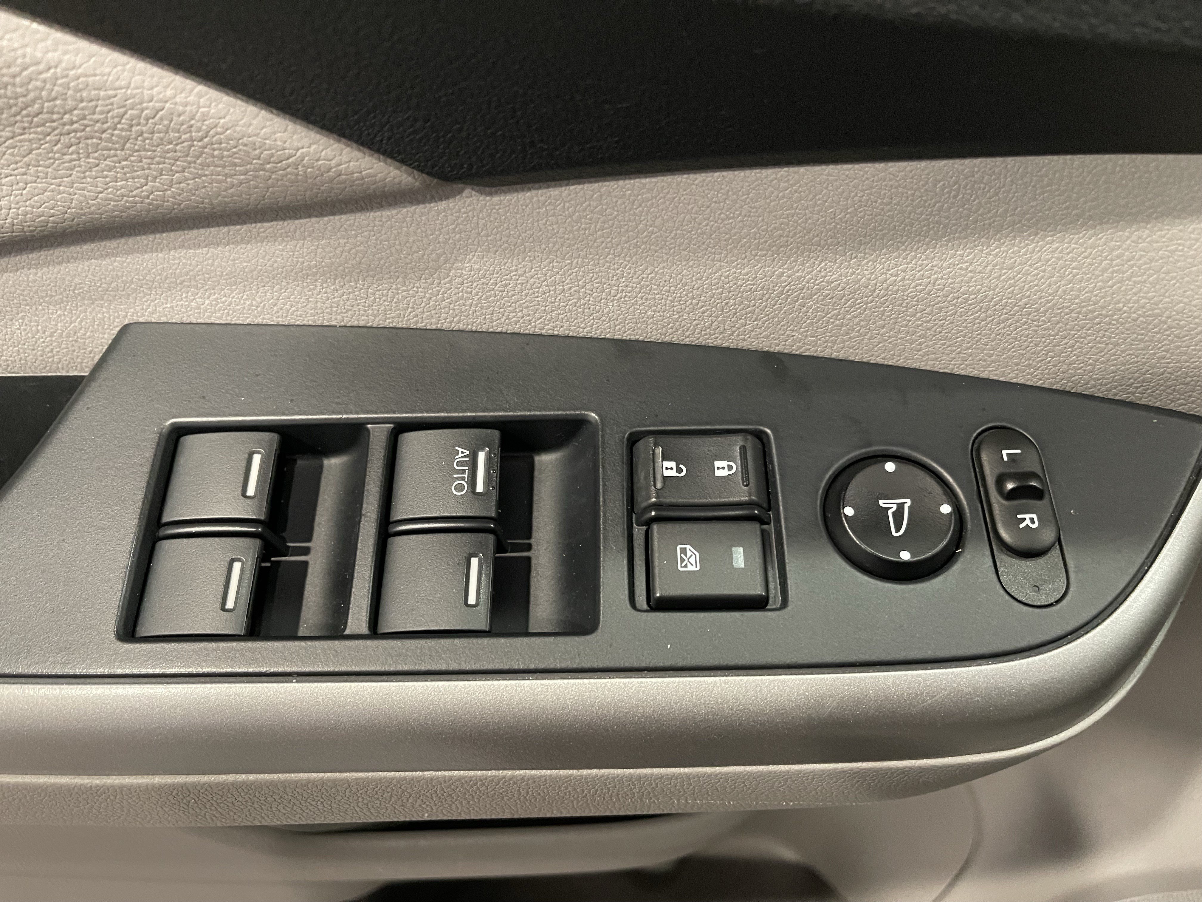 Used 2013 Honda CR-V EX-L image 11