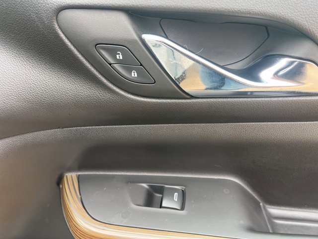 Used 2023 GMC Acadia SLE w/ Driver Convenience Package image 59